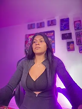 ElahiaMarquez online show from April 22, 2026, 8:04 pm