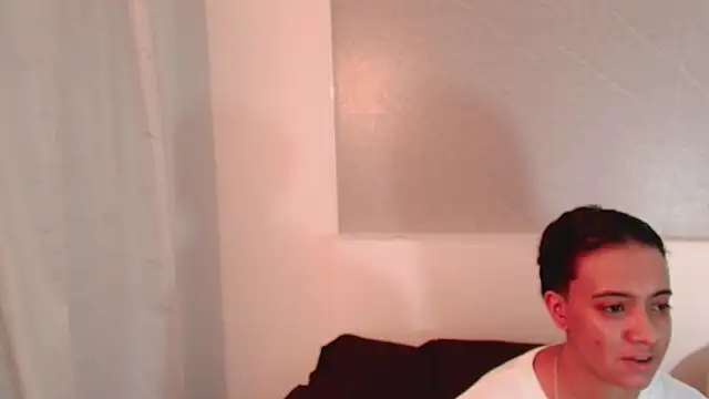 Snapshot of Jhon_and_Karol chatting on May 10, 2026, 5:22 am Jhon and Karol online show from May 10, 2026, 5:22 am