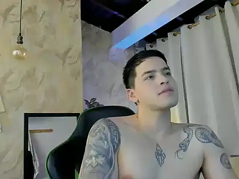 RONNY COLTON online show from April 25, 2026, 11:57 pm