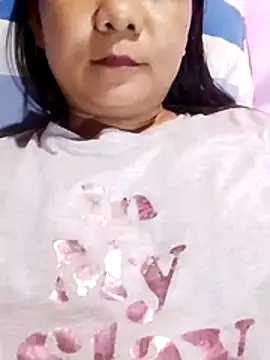 Snapshot of eljhenx chatting on June 28, 2026, 5:36 am eljhenx online show from June 28, 2026, 5:36 am