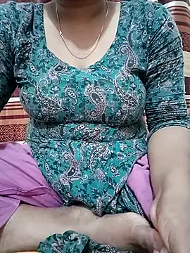 Snapshot of Misty-Meya chatting on June 2, 2026, 12:05 pm Misty-Meya online show from June 2, 2026, 12:05 pm
