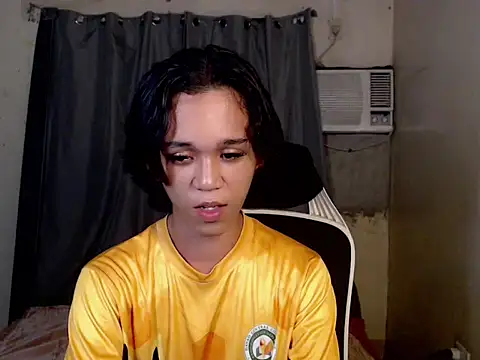 urnaughty paul online show from July 3, 2026, 3:18 pm
