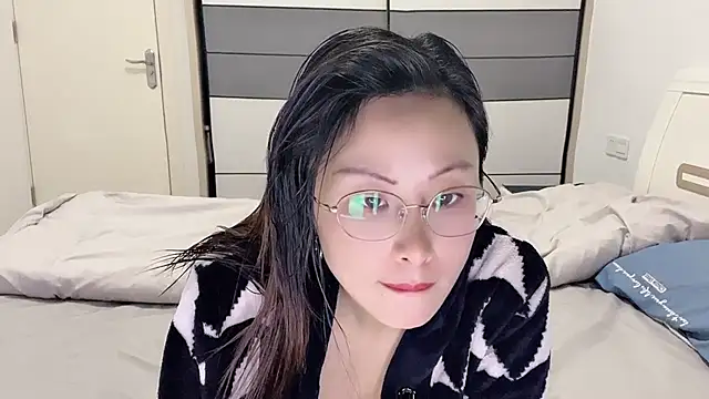 01knioka online show from April 23, 2026, 10:55 am