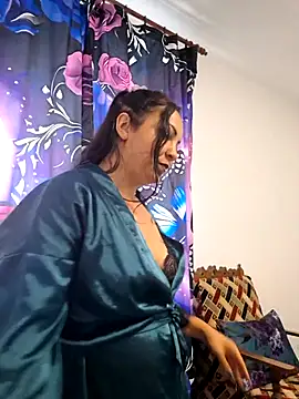 Roxana Roza Roz online show from May 24, 2026, 9:53 am