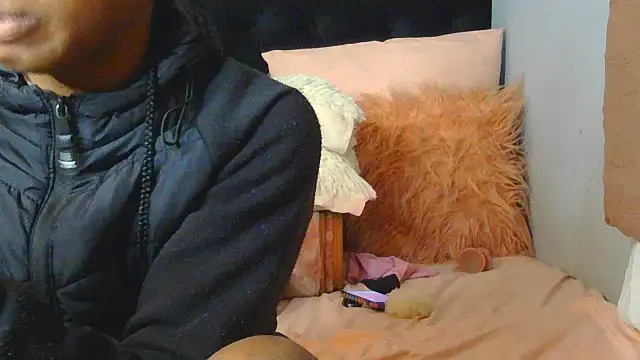 julianaa19 online show from May 20, 2026, 4:09 am