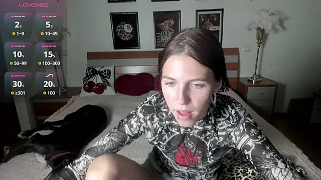 Snapshot of MaryRapunzel chatting on July 16, 2026, 9:23 pm MaryRapunzel online show from July 16, 2026, 9:23 pm
