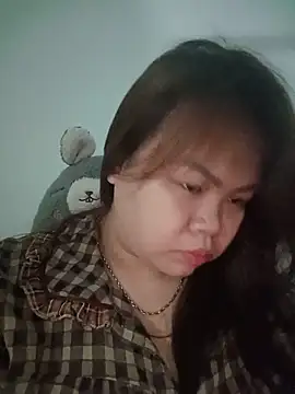 Truxcy1 online show from May 31, 2026, 8:53 pm