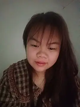 Truxcy1 online show from June 7, 2026, 4:18 am