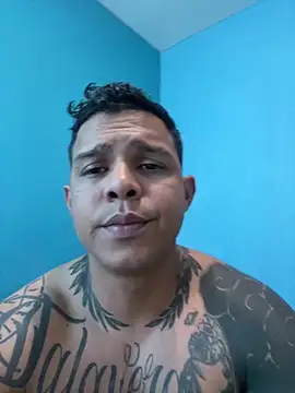 Candela3333 online show from April 21, 2026, 12:01 am