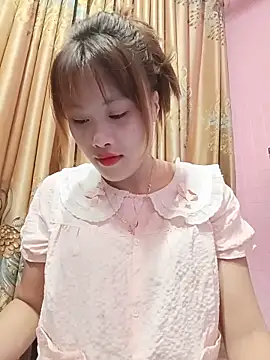 Snapshot of Ly-sexyy chatting on June 12, 2026, 8:45 am Ly-sexyy online show from June 12, 2026, 8:45 am