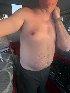 dadbod21 online show from April 25, 2026, 6:49 pm