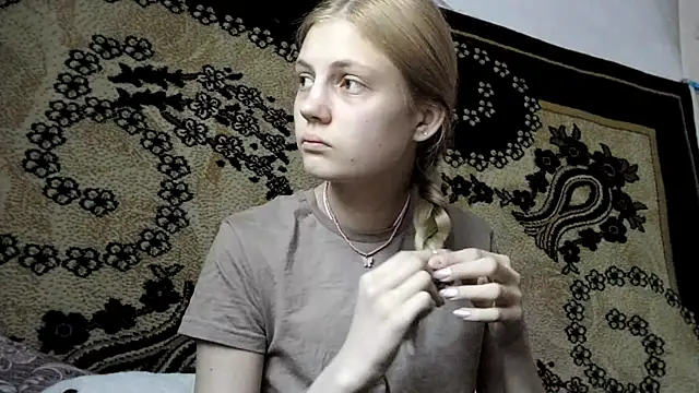 LunaLaday online show from June 16, 2026, 2:22 am