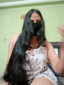 Snapshot of Priya_9945 chatting on June 7, 2026, 8:52 am Priya 9945 online show from June 7, 2026, 8:52 am
