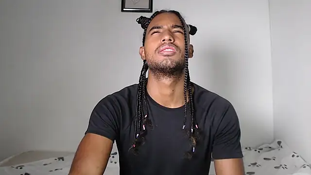 Snapshot of salvatore_amator chatting on May 4, 2026, 3:43 am salvatore amator online show from May 4, 2026, 3:43 am