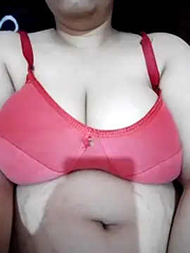 Lola Sexyy online show from May 22, 2026, 6:22 am