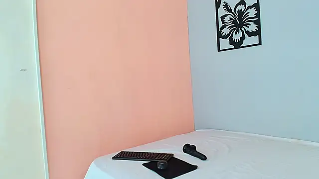 Snapshot of Lexi_Love_ chatting on May 15, 2026, 12:14 pm Lexi Love online show from May 15, 2026, 12:14 pm