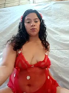 Estrella xxxx online show from April 24, 2026, 6:10 pm