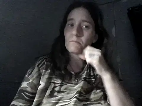 Snapshot of Mini83 chatting on June 5, 2026, 3:33 am Mini83 online show from June 5, 2026, 3:33 am