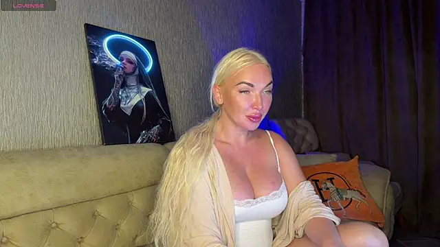 MissJessX online show from August 4, 2026, 8:13 pm
