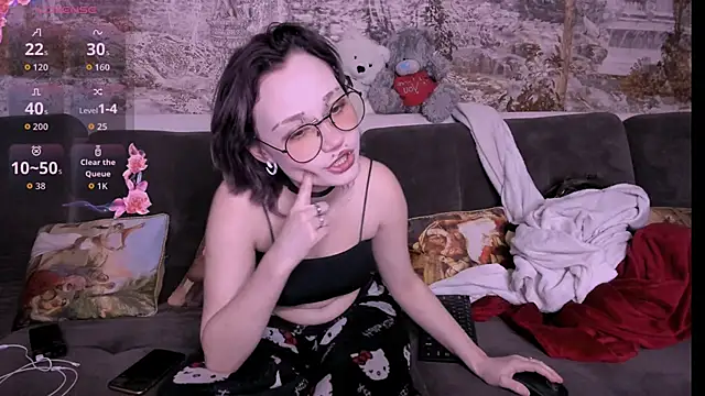 Snapshot of VikaViktoria chatting on May 2, 2026, 8:14 pm VikaViktoria online show from May 2, 2026, 8:14 pm