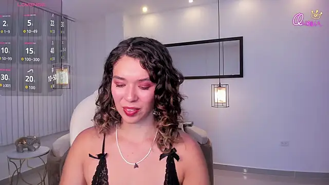 sienna luxor online show from April 30, 2026, 7:10 pm