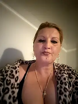 Divineblond online show from October 11, 2025, 9:38 pm