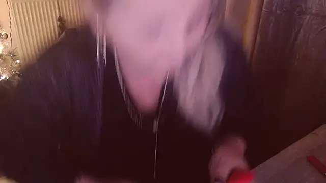 Divineblond online show from November 24, 2025, 8:53 pm