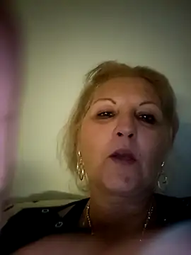 Divineblond online show from October 26, 2025, 7:25 pm