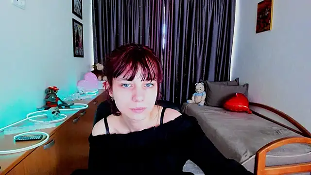 Snapshot of MiniLysii chatting on June 5, 2026, 7:25 am MiniLysii online show from June 5, 2026, 7:25 am