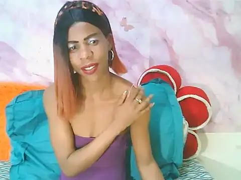 Snapshot of EbonySweetPeach chatting on May 24, 2026, 4:40 pm EbonySweetPeach online show from May 24, 2026, 4:40 pm