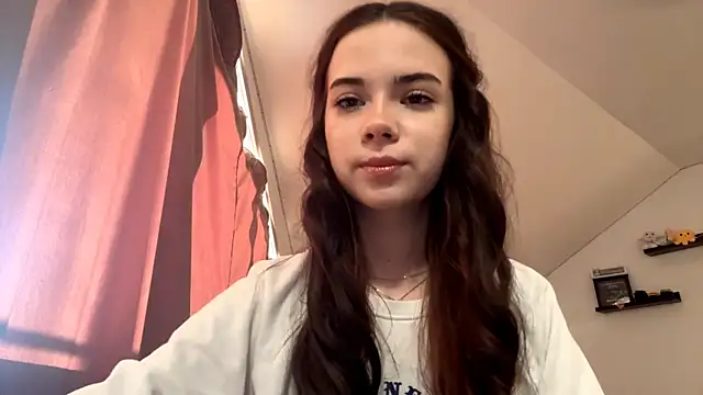 JoellaGrode online show from May 4, 2026, 5:38 pm