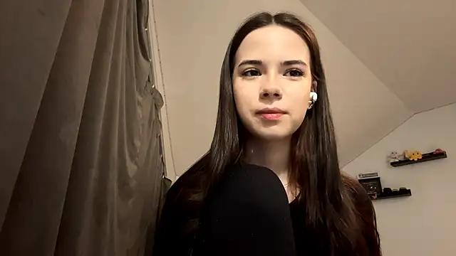 JoellaGrode online show from May 13, 2026, 8:27 pm