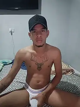 hotshame21 online show from May 31, 2026, 4:35 pm