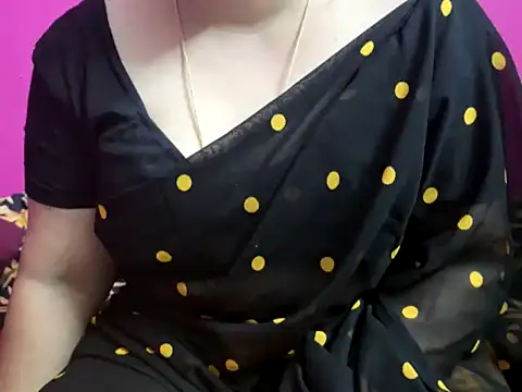 Snapshot of Call_Honey chatting on May 20, 2026, 6:49 pm Call Honey online show from May 20, 2026, 6:49 pm