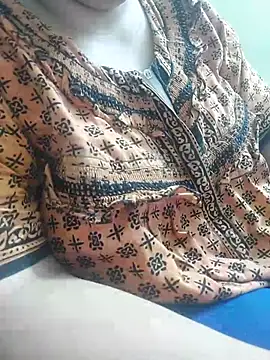 Snapshot of Call_Honey chatting on June 2, 2026, 1:55 pm Call Honey online show from June 2, 2026, 1:55 pm