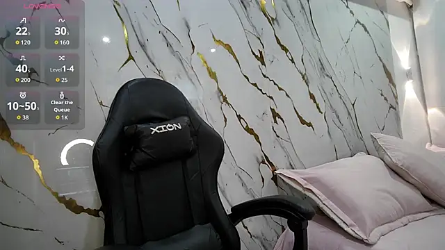 oriana sweet online show from June 19, 2026, 6:25 pm