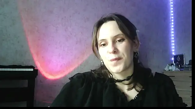 Snapshot of shy_Miracle chatting on July 5, 2026, 12:45 pm shy Miracle online show from July 5, 2026, 12:45 pm