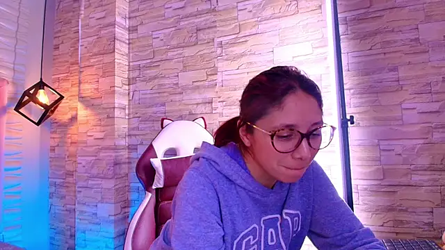 stephaniesun  online show from July 28, 2026, 7:39 pm