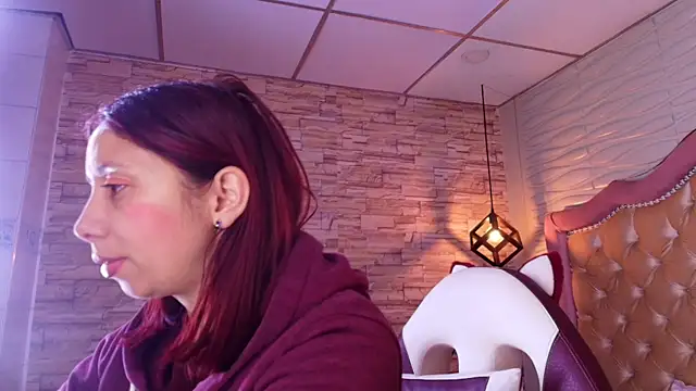 stephaniesun  online show from July 2, 2026, 12:44 pm
