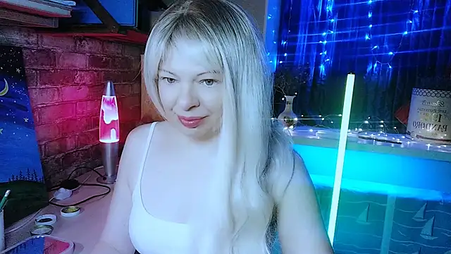 Fluffy Duffy962 online show from July 27, 2026, 8:16 pm
