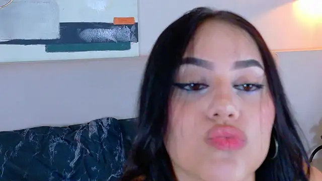CuteWofy  online show from May 23, 2026, 6:51 pm