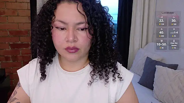 Snapshot of MissBronte chatting on June 6, 2026, 11:10 pm MissBronte online show from June 6, 2026, 11:10 pm