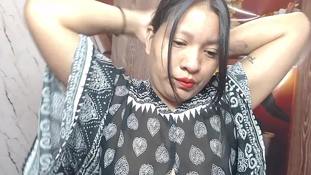 Sol vannesa online show from May 18, 2026, 11:42 pm