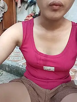 Rosie LoveUU online show from May 16, 2026, 10:58 am