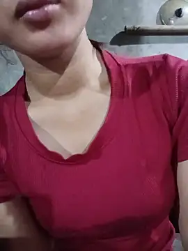 Rosie LoveUU online show from May 9, 2026, 10:35 pm