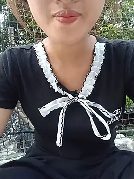 Rosie LoveUU online show from May 14, 2026, 11:07 am