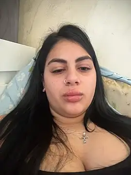 LilyLovell online show from May 7, 2026, 11:02 am