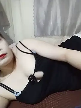 Snapshot of Squirt107 chatting on July 11, 2026, 1:06 am Squirt107 online show from July 11, 2026, 1:06 am