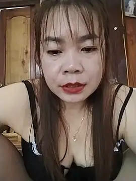Snapshot of Squirt107 chatting on July 16, 2026, 3:25 am Squirt107 online show from July 16, 2026, 3:25 am