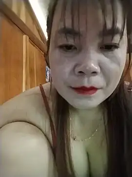 Snapshot of Squirt107 chatting on July 24, 2026, 3:13 am Squirt107 online show from July 24, 2026, 3:13 am